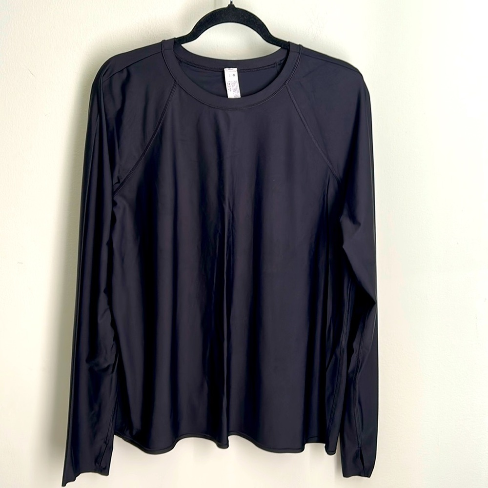Lululemon women’s shirt